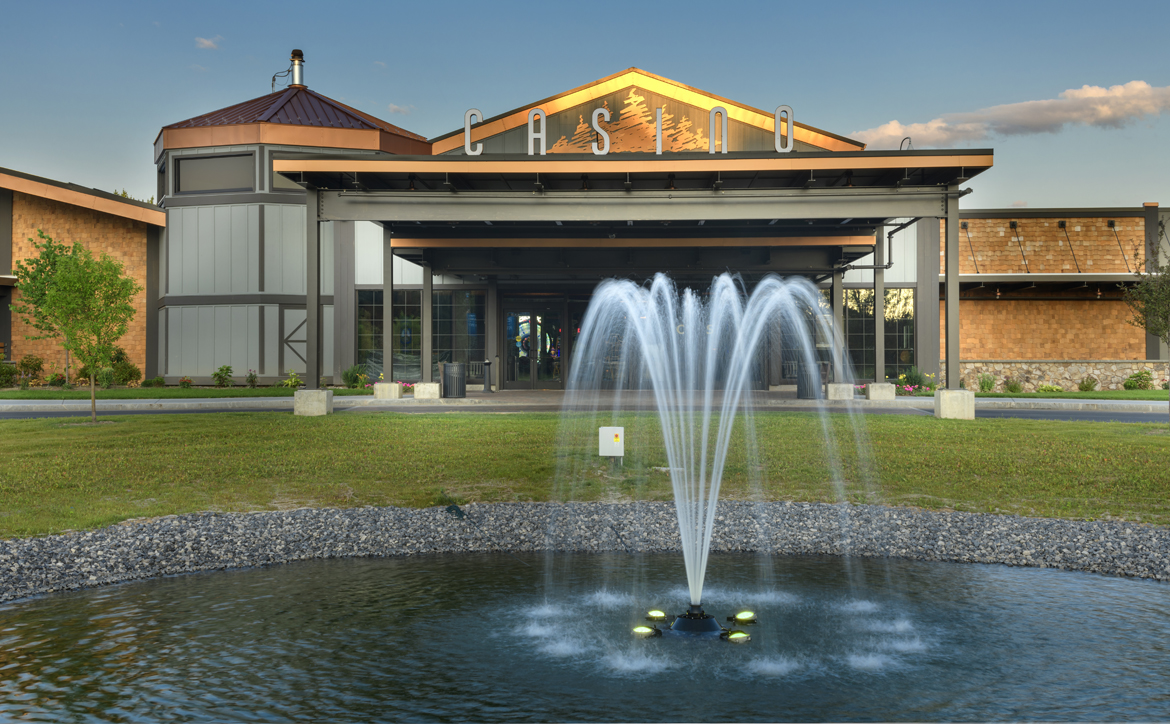 The fountain and pond at Point Place Casino